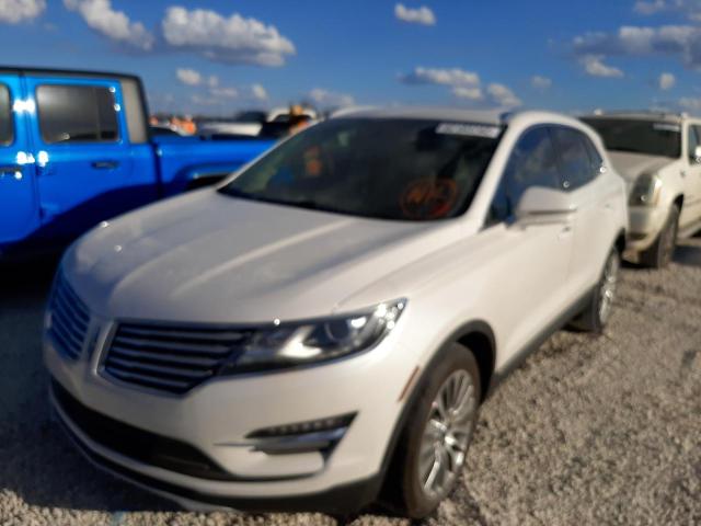 Photo 2 from auction – 2017 LINCOLN MKC RESERV with VIN 5LMCJ3C91HUL34394