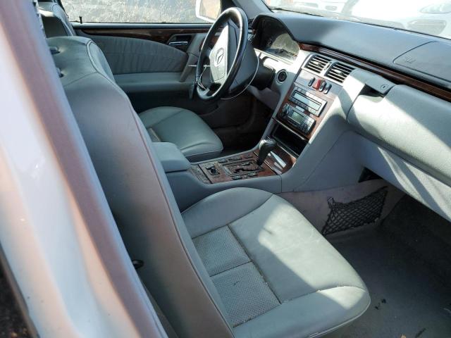 Photo 5 from auction – 1999 MERCEDES-BENZ E 320 with VIN WDBJF65H5XA788653
