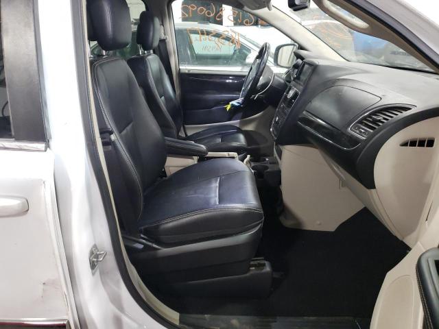 Photo 5 from auction – 2015 CHRYSLER TOWN & COU with VIN 2C4RC1BG8FR571233
