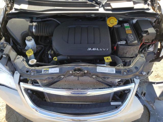 Photo 7 from auction – 2014 CHRYSLER TOWN & COU with VIN 2C4RC1CG2ER273435