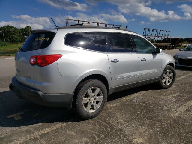 Photo 4 from auction – 2011 CHEVROLET TRAVERSE L with VIN 1GNKRGED3BJ137232
