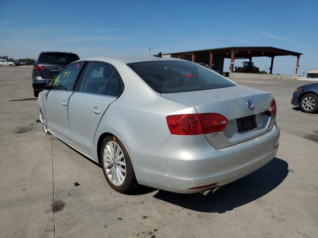 Photo 3 from auction – 2011 VOLKSWAGEN JETTA SEL with VIN 3VWLZ7AJ5BM019594
