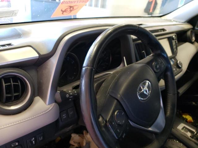 Photo 8 from auction – 2017 TOYOTA RAV4 XLE with VIN JTMRFREV6HJ700819