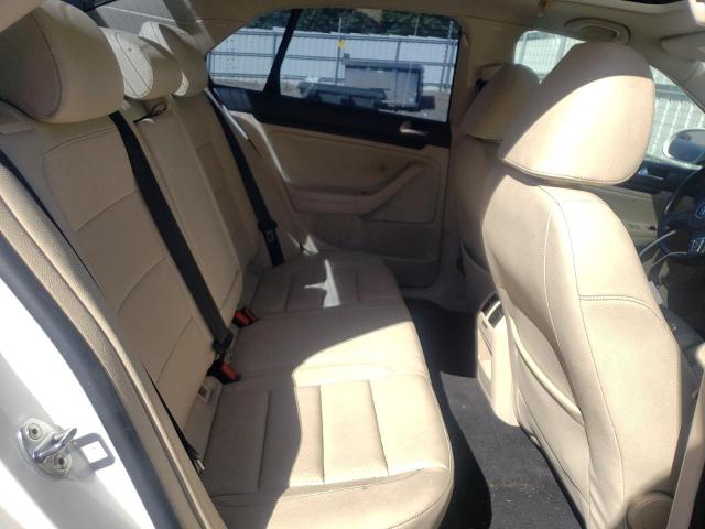 Photo 6 from auction – 2010 VOLKSWAGEN JETTA WOLF with VIN 3VWRJ7AJ1AM062569