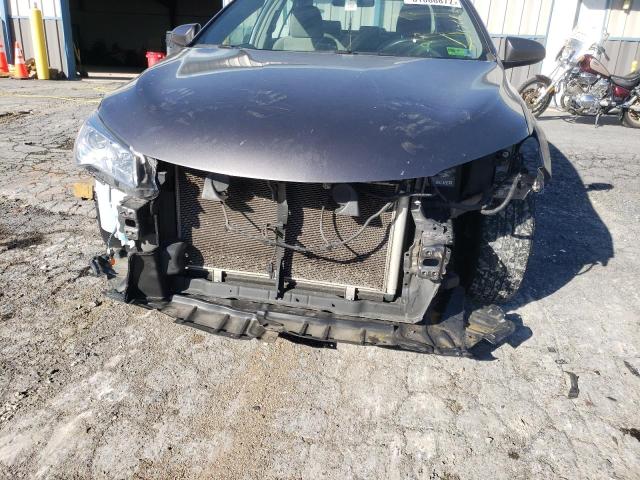 Photo 9 from auction – 2017 TOYOTA CAMRY LE with VIN 4T1BF1FK7HU802163