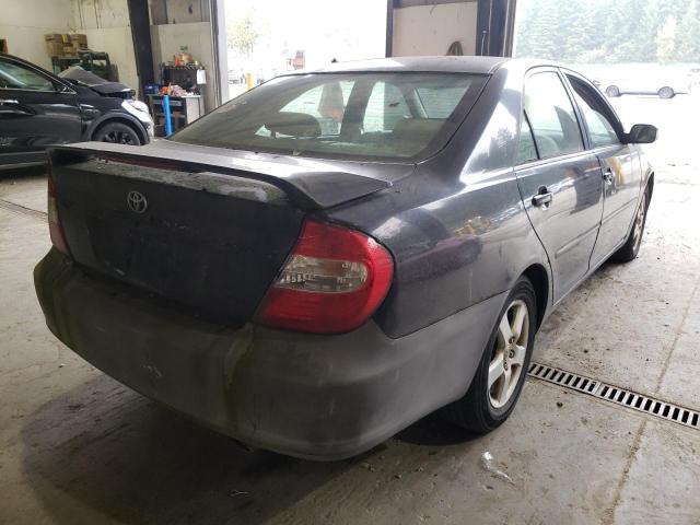 Photo 4 from auction – 2002 TOYOTA CAMRY LE with VIN JTDBF30K820017481