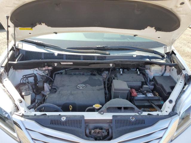 Photo 7 from auction – 2016 TOYOTA SIENNA XLE with VIN 5TDYK3DC7GS707770