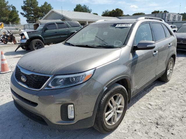 Photo 2 from auction – 2014 KIA SORENTO LX with VIN 5XYKTDA7XEG538872