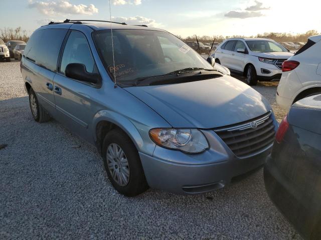 Photo 1 from auction – 2005 CHRYSLER TOWN & COU with VIN 2C4GP44R95R211186