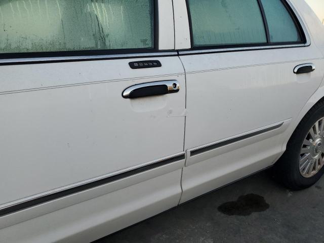 Photo 9 from auction – 2006 MERCURY GRAND MARQ with VIN 2MEFM75V06X647101