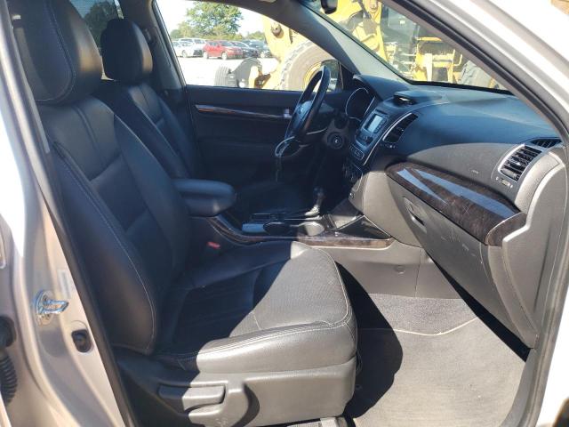 Photo 5 from auction – 2015 KIA SORENTO LX with VIN 5XYKTCA63FG616962