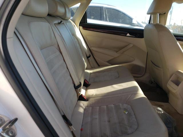 Photo 6 from auction – 2012 VOLKSWAGEN PASSAT SEL with VIN 1VWCN7A35CC055009