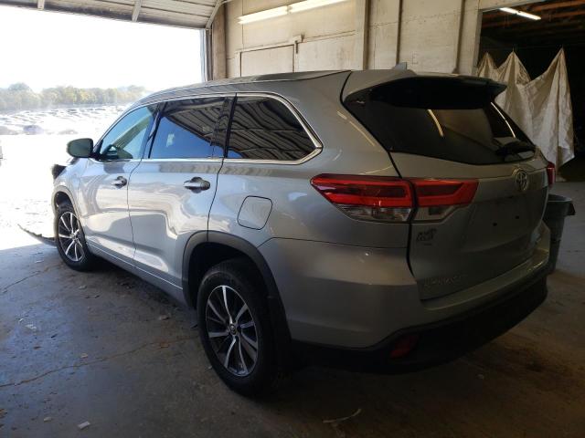 Photo 3 from auction – 2017 TOYOTA HIGHLANDER with VIN 5TDJZRFH4HS386409