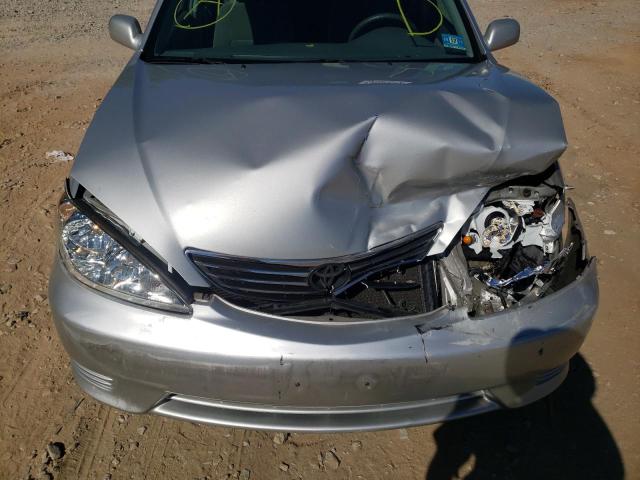 Photo 9 from auction – 2005 TOYOTA CAMRY LE with VIN 4T1BF32KX5U095167