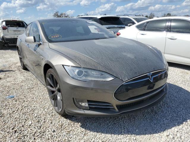 TESLA MODEL S P8 2015 with VIN 5YJSA1H47FF086923 - Photo from auction