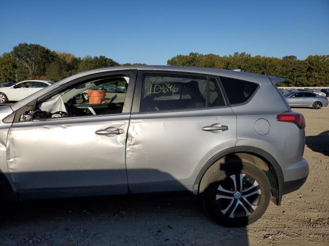 Photo 9 from auction – 2018 TOYOTA RAV4 LE with VIN 2T3ZFREV7JW465113