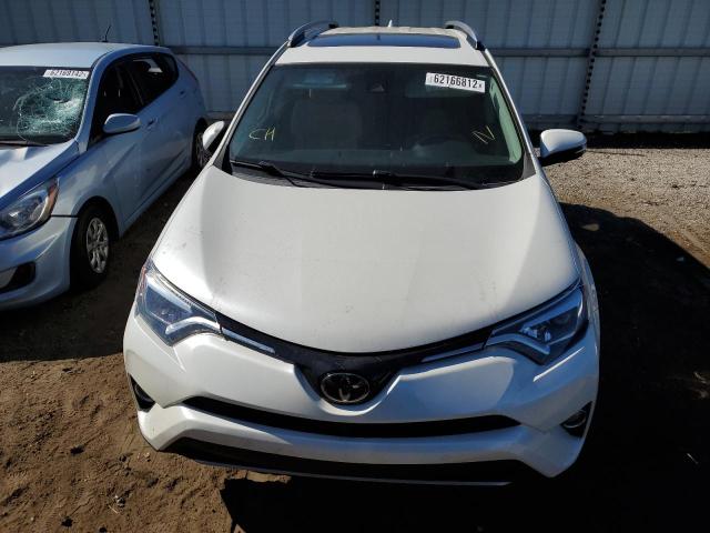Photo 9 from auction – 2017 TOYOTA RAV4 LIMIT with VIN JTMYFREV4HJ705304