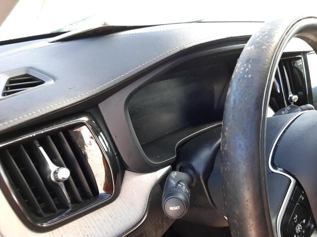 Photo 8 from auction – 2018 VOLVO XC60 T6 with VIN LYVA22RL4JB083623