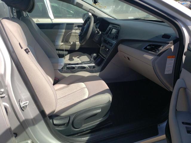 Photo 5 from auction – 2016 HYUNDAI SONATA HYB with VIN KMHE24L10GA033110