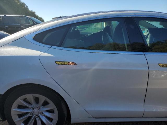 Photo 6 from auction – 2017 TESLA MODEL S with VIN 5YJSA1E22HF229914