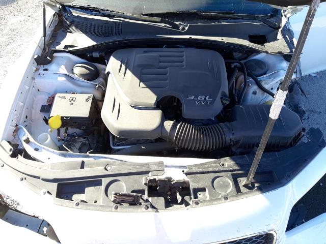 Photo 7 from auction – 2016 CHRYSLER 300C with VIN 2C3CCAEG2GH334296