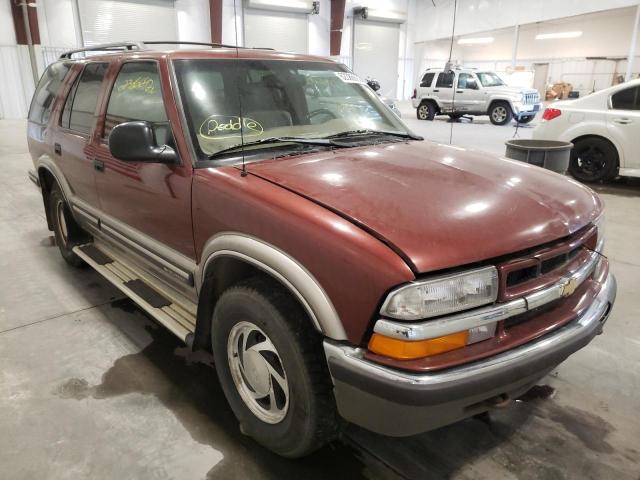 CHEVROLET BLAZER 1998 with VIN 1GNDT13W5W2194883 - Photo from auction
