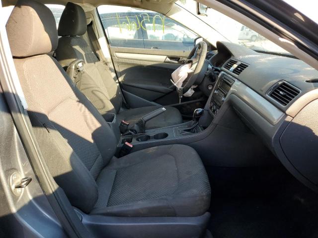Photo 5 from auction – 2013 VOLKSWAGEN PASSAT S with VIN 1VWAP7A33DC103173