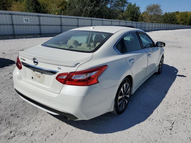 Photo 4 from auction – 2017 NISSAN ALTIMA 2.5 with VIN 1N4AL3AP3HC112400