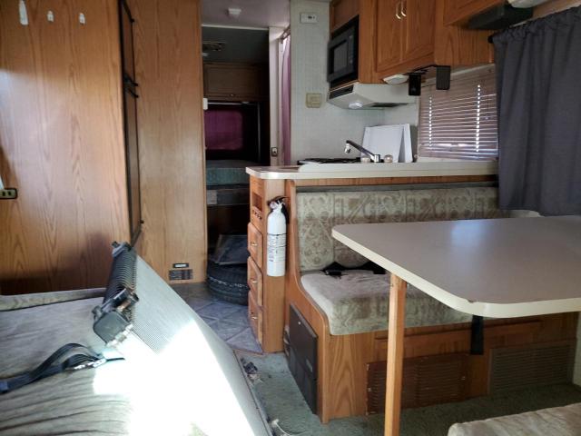 Photo 6 from auction – 1998 WINNEBAGO RV with VIN 1FDXE40S8WHB03861