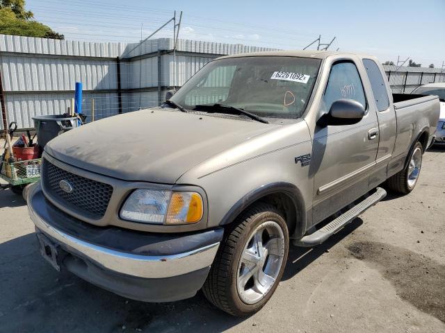 Photo 2 from auction – 2001 FORD F150 with VIN 1FTRX17W01NA40960