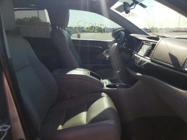 Photo 5 from auction – 2016 TOYOTA HIGHLANDER with VIN 5TDYKRFHXGS153670