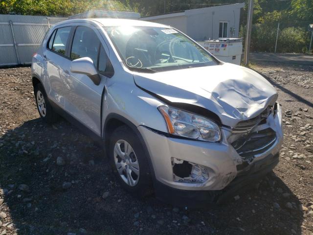 CHEVROLET TRAX LS 2015 with VIN 3GNCJKSB4FL255869 - Photo from auction