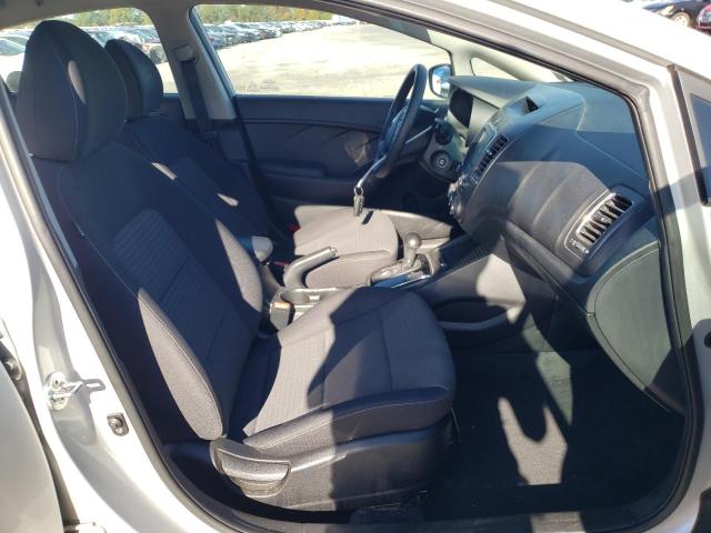 Photo 5 from auction – 2018 KIA FORTE LX with VIN 3KPFL4A71JE267158