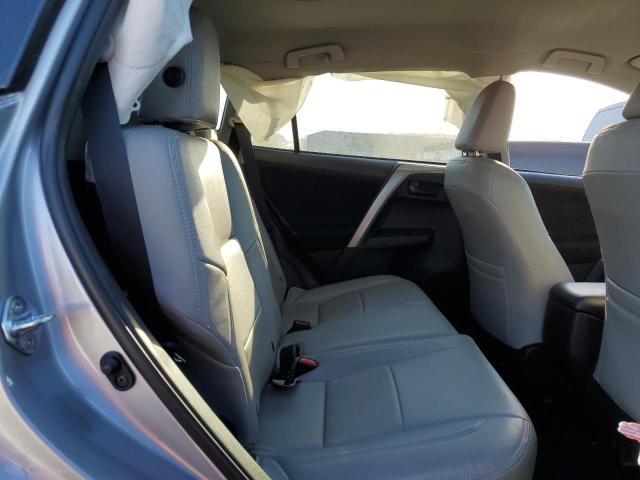 Photo 6 from auction – 2018 TOYOTA RAV4 LE with VIN 2T3ZFREV7JW465113