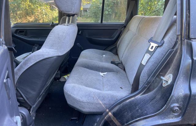 Photo 6 from auction – 1996 GEO TRACKER with VIN 2CNBJ1369T6918641