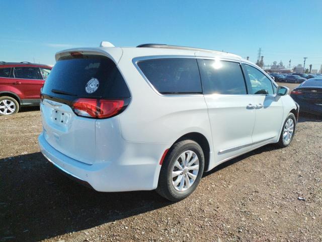 Photo 4 from auction – 2017 CHRYSLER PACIFICA T with VIN 2C4RC1BG4HR823787