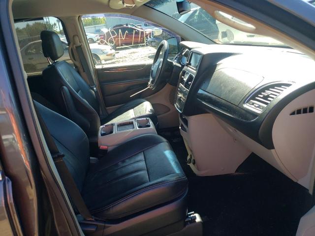 Photo 5 from auction – 2015 CHRYSLER TOWN & COU with VIN 2C4RC1BG1FR583563
