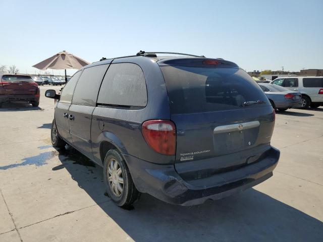Photo 3 from auction – 2005 CHRYSLER TOWN & COU with VIN 2C4GP54L75R200897