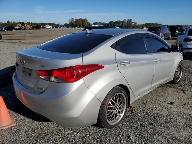 Photo 4 from auction – 2012 HYUNDAI ELANTRA GL with VIN 5NPDH4AE8CH082532