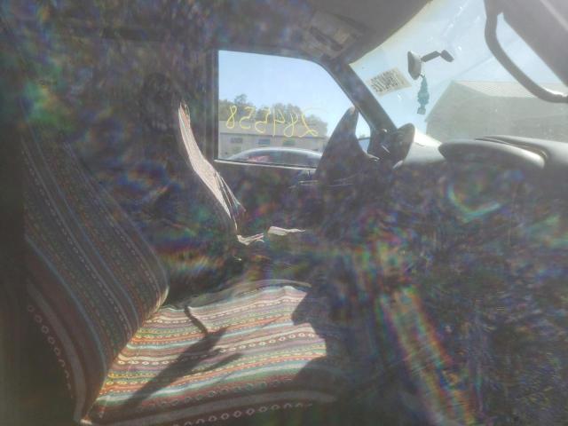 Photo 5 from auction – 1998 CHEVROLET ASTRO with VIN 1GCDM19W5WB185517