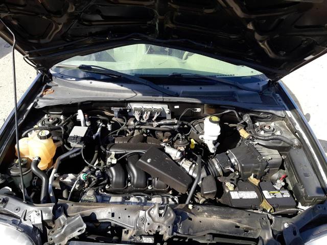 Photo 7 from auction – 2007 FORD ESCAPE LIM with VIN 1FMYU04177KA75296