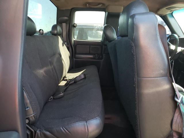 Photo 6 from auction – 2001 CHEVROLET SILVERADO with VIN 2GCEC19W111114055