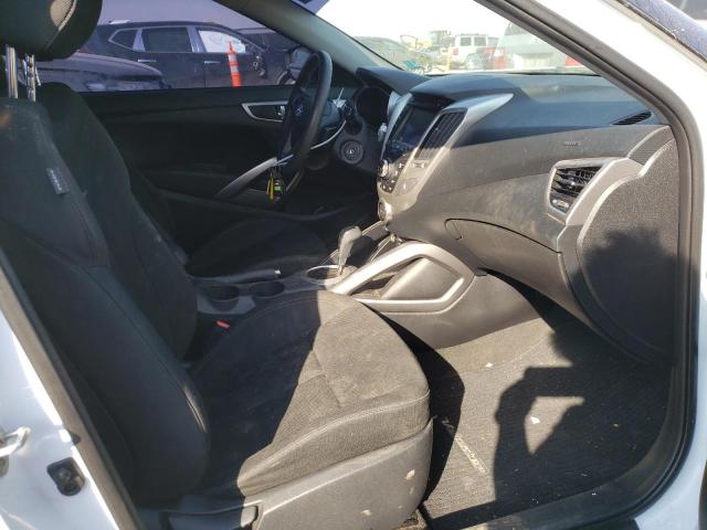 Photo 5 from auction – 2016 HYUNDAI VELOSTER with VIN KMHTC6AD8GU293217