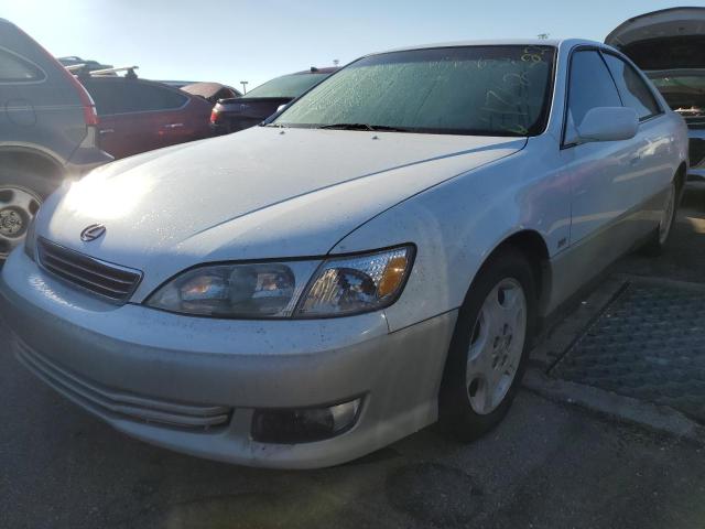 Photo 2 from auction – 2000 LEXUS ES 300 with VIN JT8BF28G0Y5092339