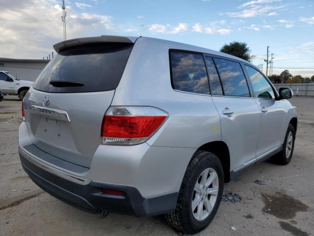 Photo 4 from auction – 2013 TOYOTA HIGHLANDER with VIN 5TDZK3EH0DS100166