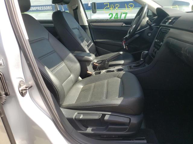 Photo 5 from auction – 2014 VOLKSWAGEN PASSAT SE with VIN 1VWBT7A33EC097909