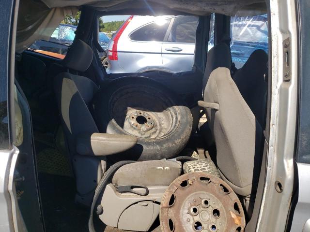 Photo 6 from auction – 2003 CHRYSLER TOWN & COU with VIN 2C4GP24353R272404