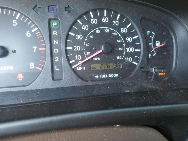 Photo 8 from auction – 2000 TOYOTA SIENNA with VIN 4T3ZF13C2YU250803