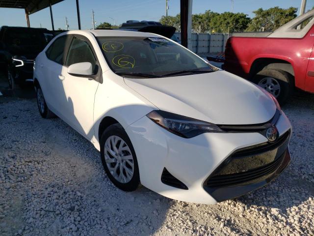 TOYOTA COROLLA L 2018 with VIN 5YFBURHEXJP851599 - Photo from auction