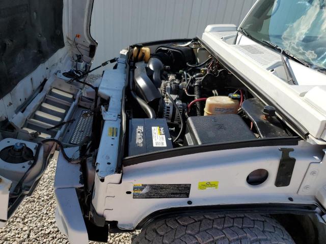 Photo 7 from auction – 2005 HUMMER H2 with VIN 5GRGN23U55H104372